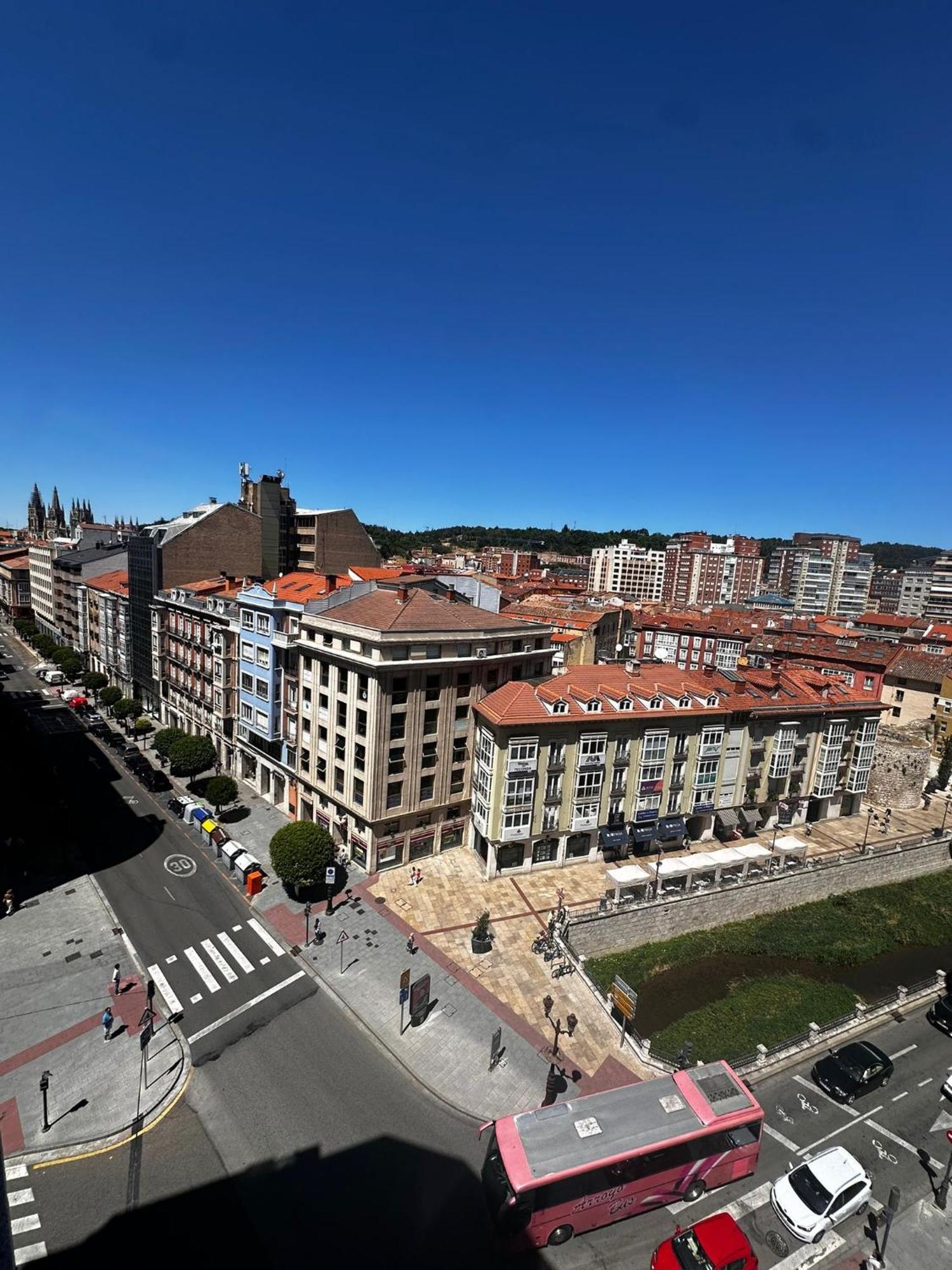 Hostal Atuaire Home En El Centro De Burgo Exterior foto